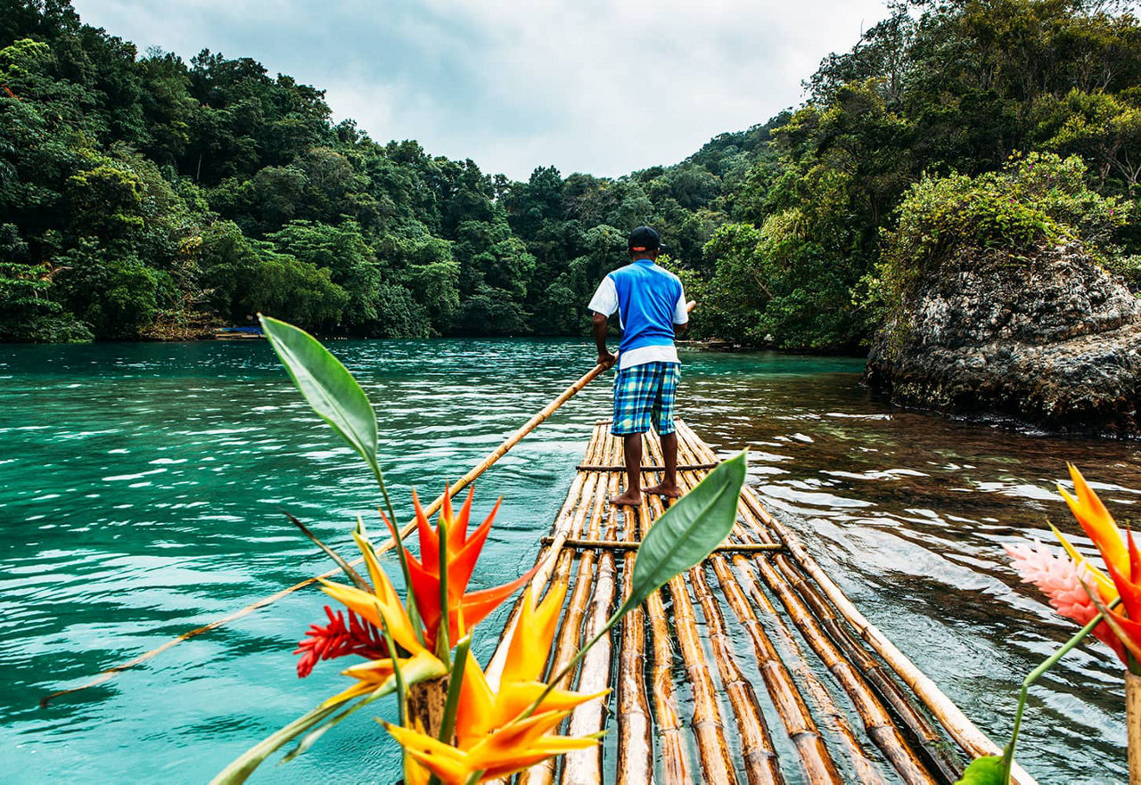 Bamboo raft down the Rio Grande river