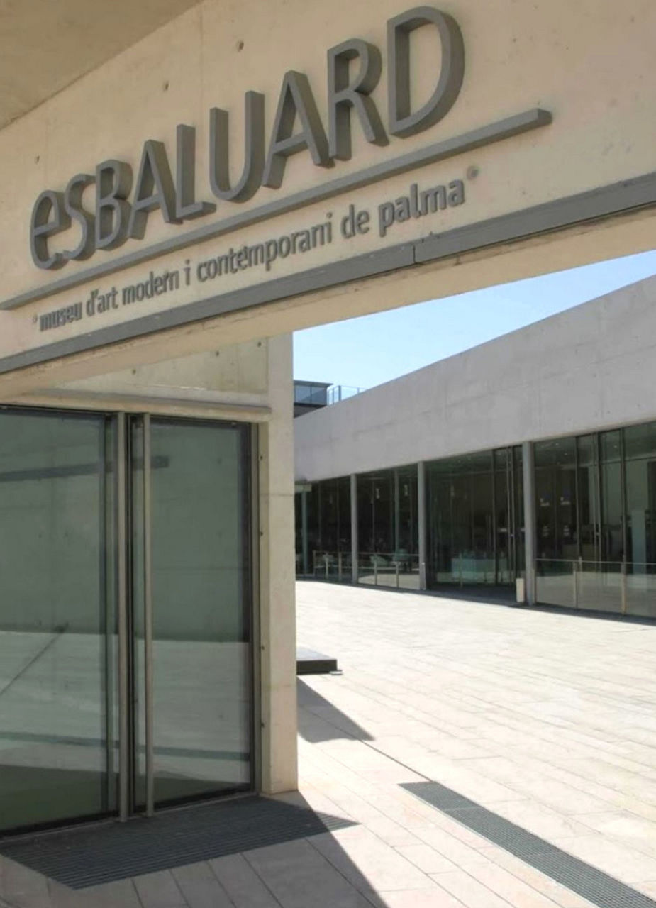 Entrance to the Es Baluard