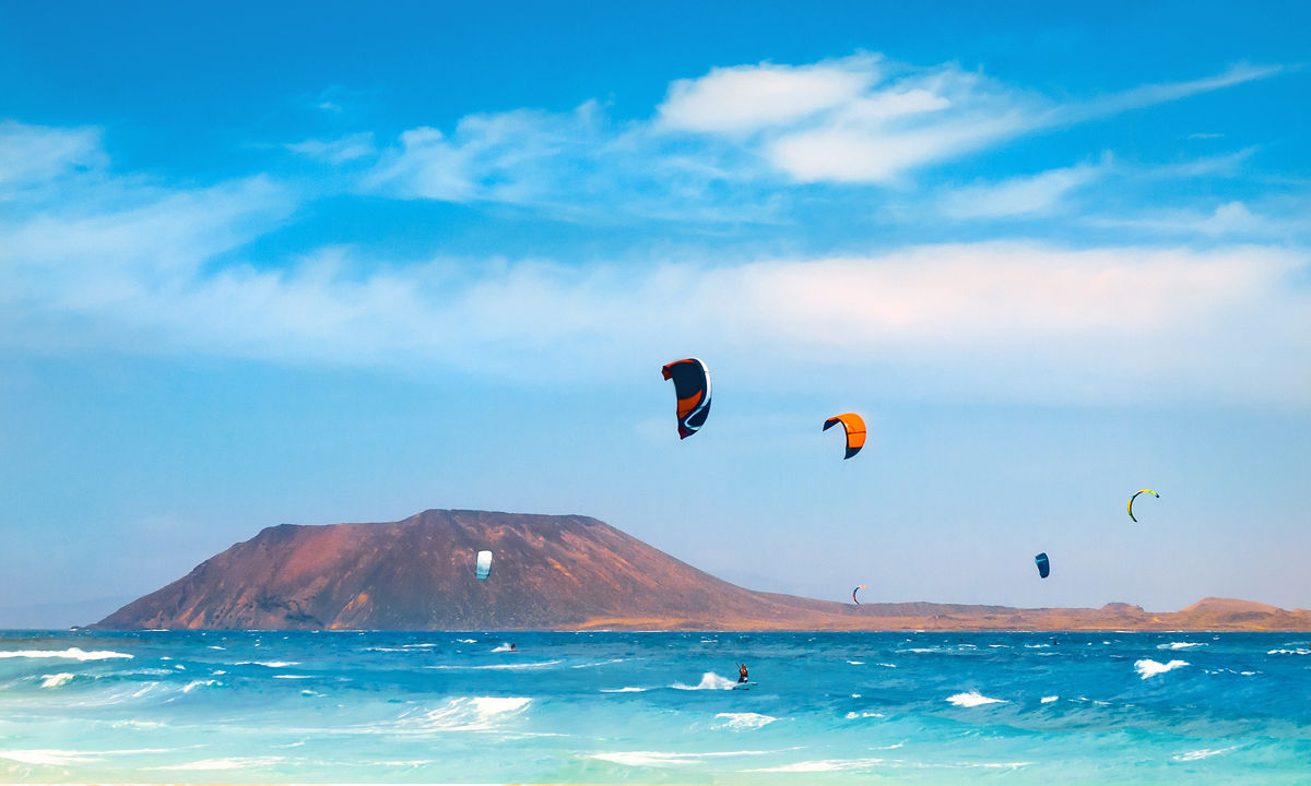 Surfing & Kitesurfing in Fuerteventura Edelweiss