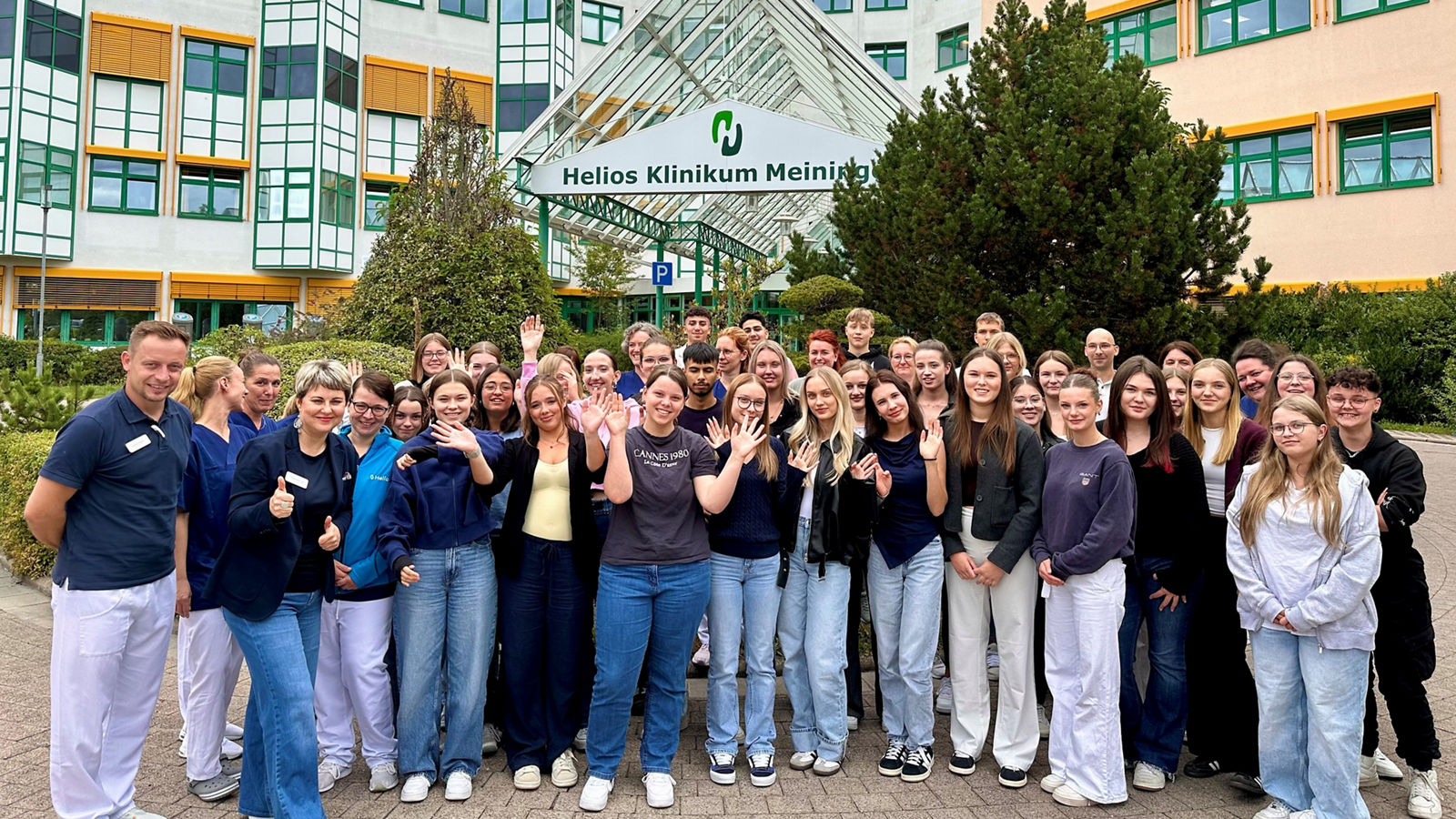 43 neue Gesichter starten ihre Ausbildung oder Freiwilliges Soziales Jahr 