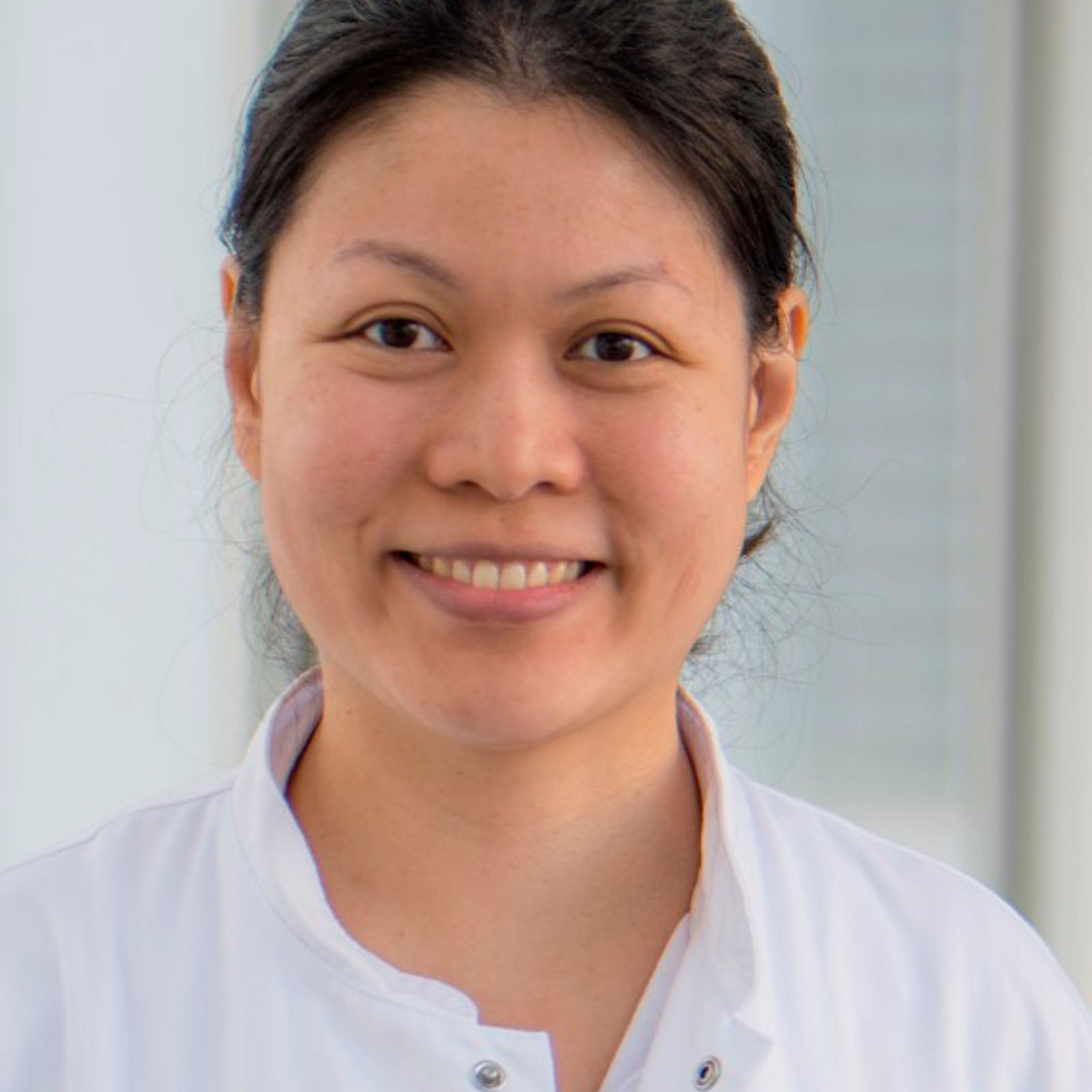 Aileen Lo