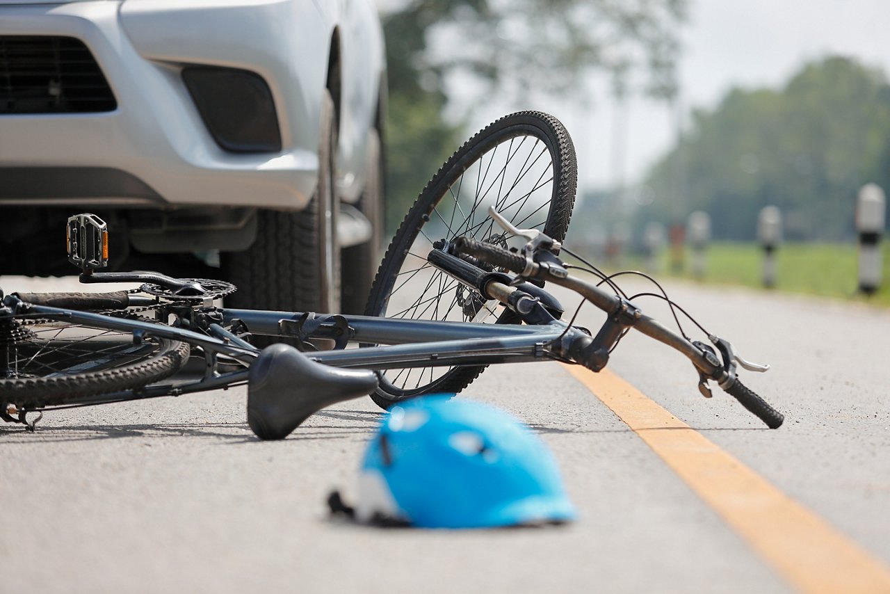 Verkehrsunfall mit Fahrrad und Auto