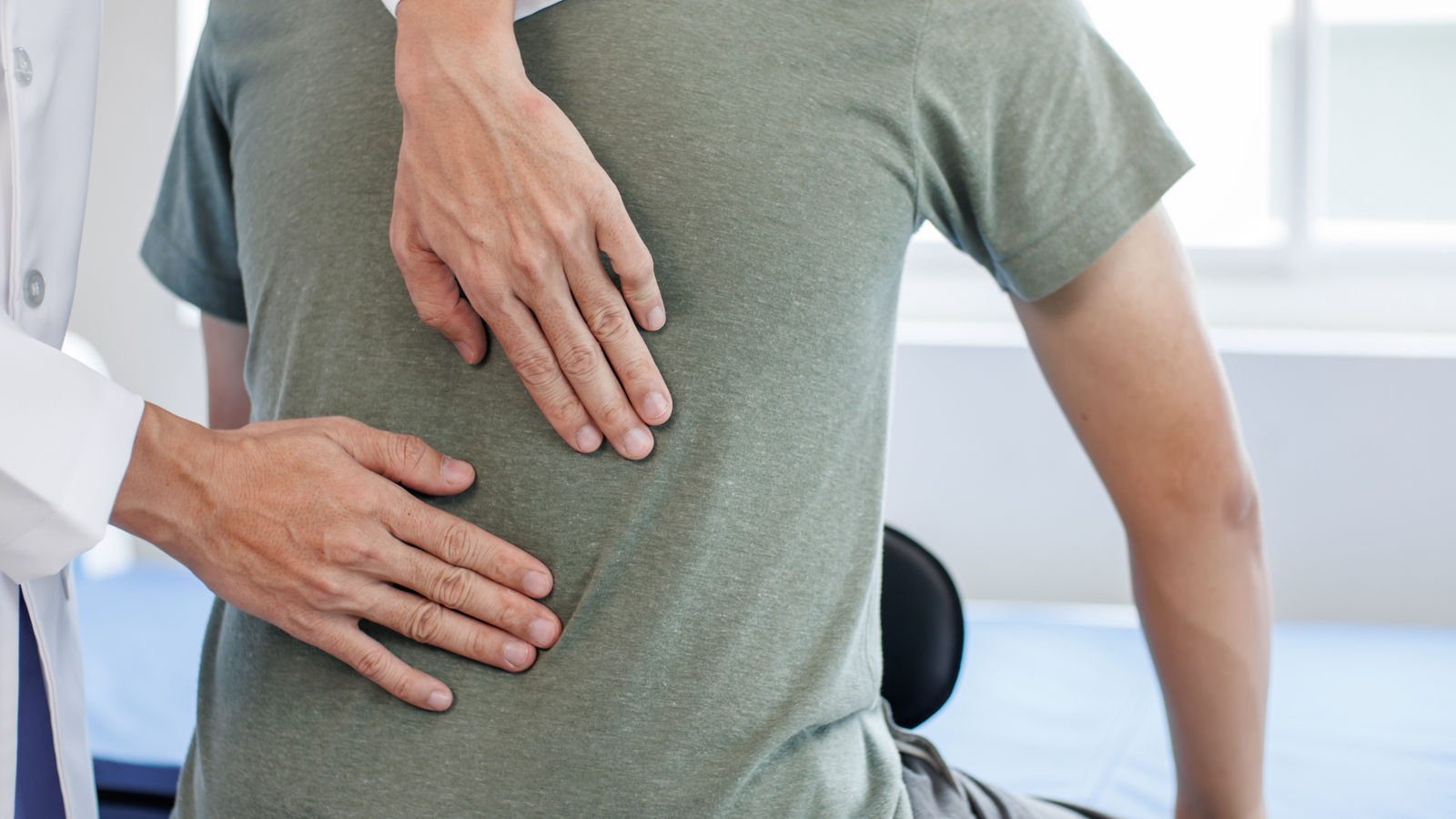 Parkinson's disease patients, hand pain, knee pain, arthritis, or taking care of your mental health with a senior doctor