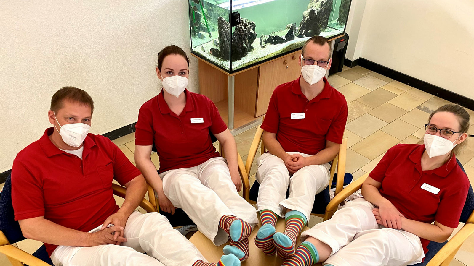 Bunt. Bewusst. Bewegt. Ringelsocken für Mitarbeiterinnen und Mitarbeiter