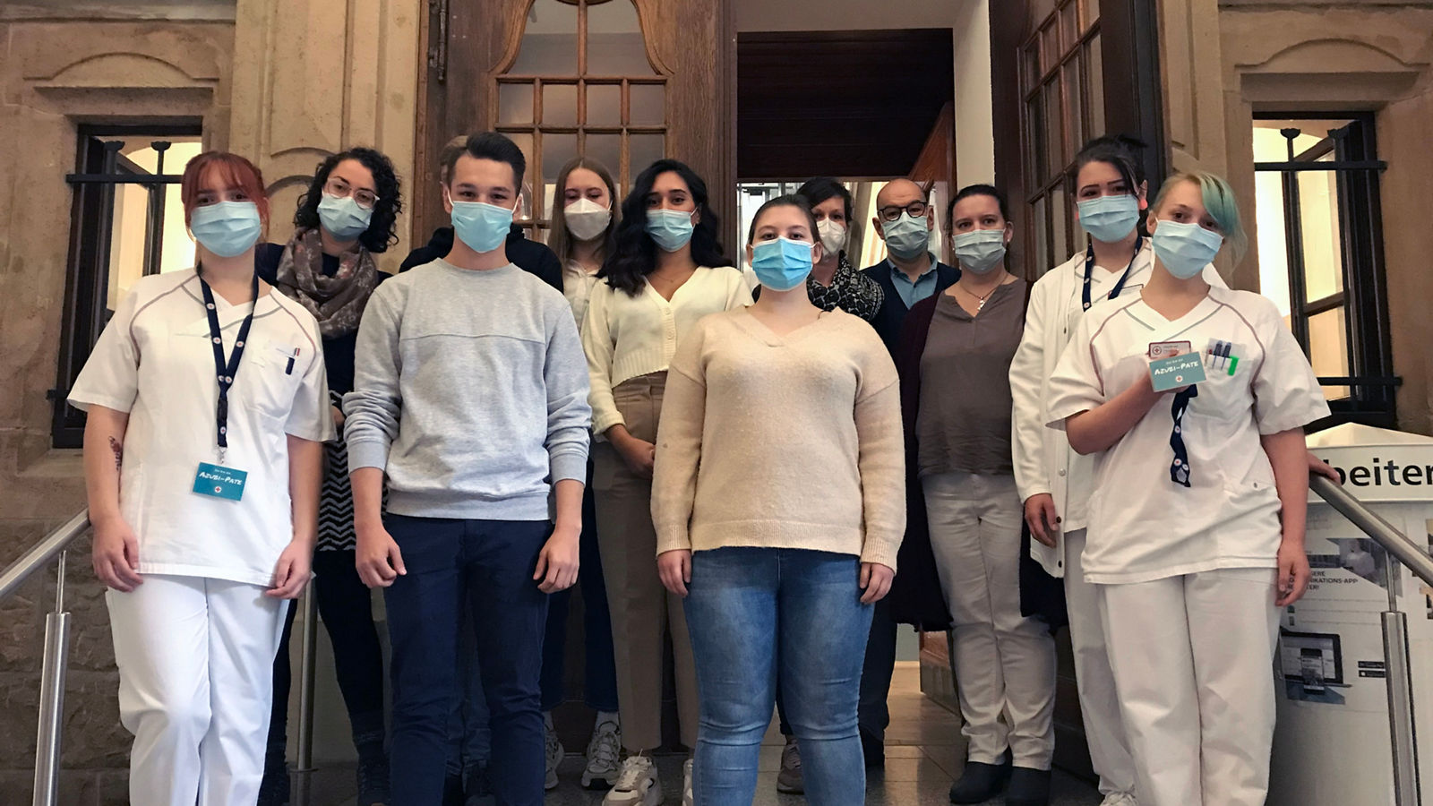 Ein neuer Abschnitt beginnt: Examen und Ausbildungsstart in den Helios Kliniken Kassel