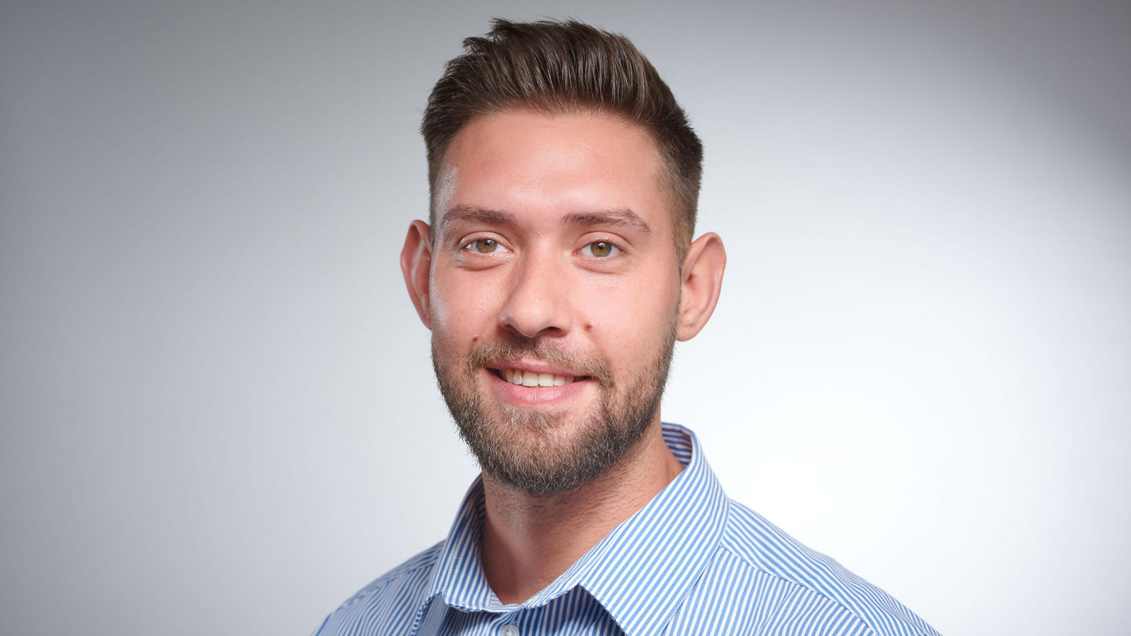 „Ich lerne immer noch jeden Tag dazu“: Mark Bierther über seinen Weg vom Pflegepraktikanten zum Pflegedirektor