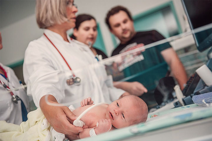 Vortrag von Dr. Bettina Loza, Chefärztin der Helios Klinik Cuxhaven: Wann muss mein Kind wirklich zum Arzt? Unsicherheiten erkennen und vermeiden