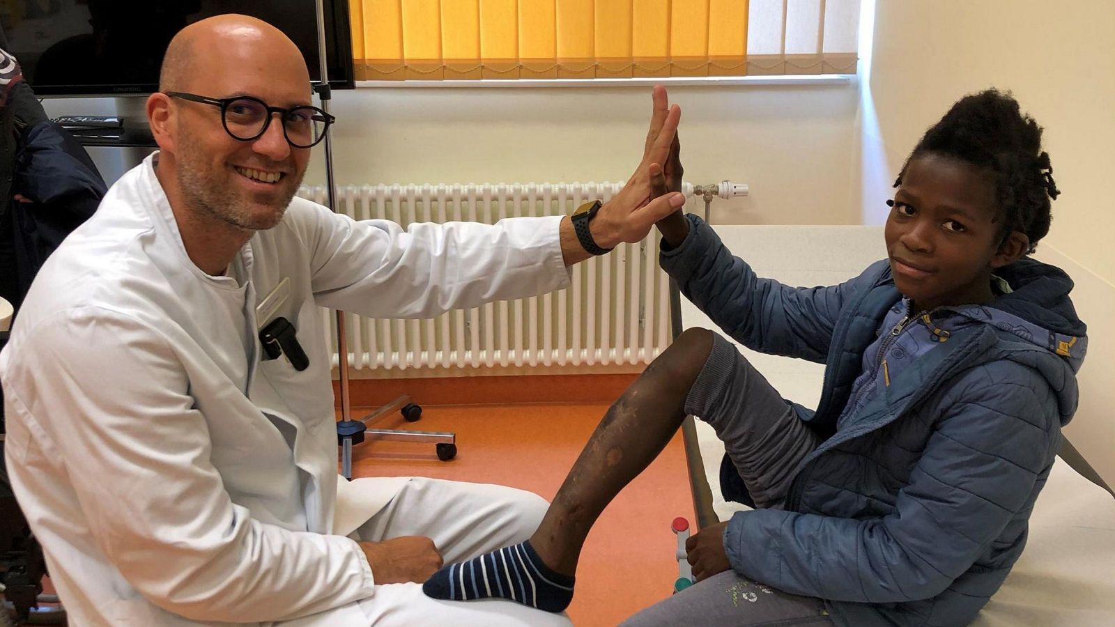 Kleiner Patient mit großem Lächeln