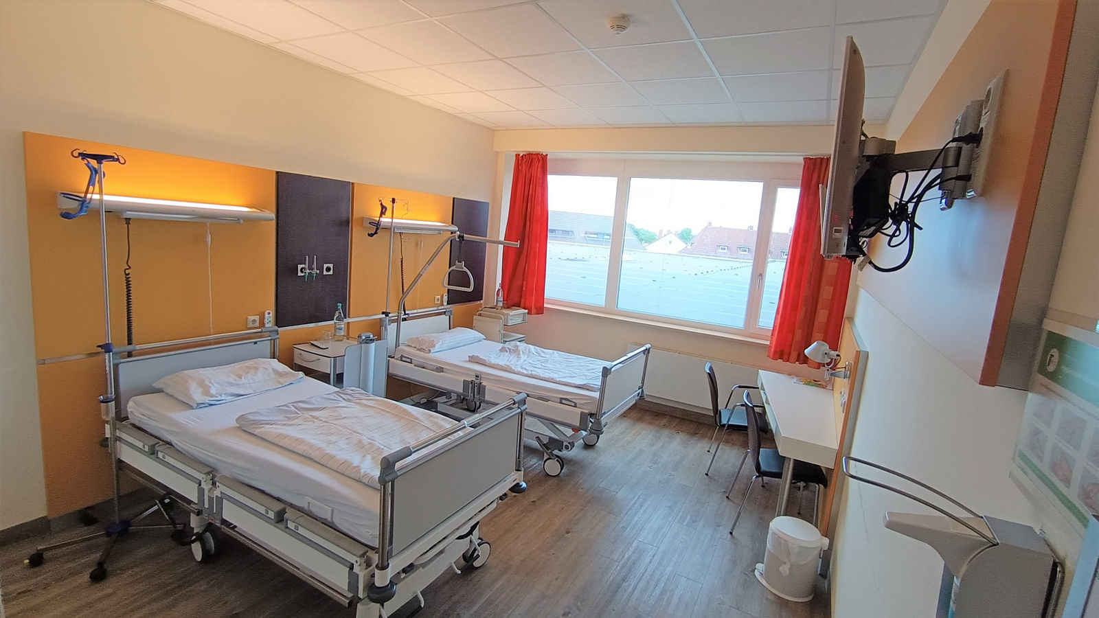 Wiedereröffnung der Endoprothesenstation in der Helios St. Marienberg Klinik
