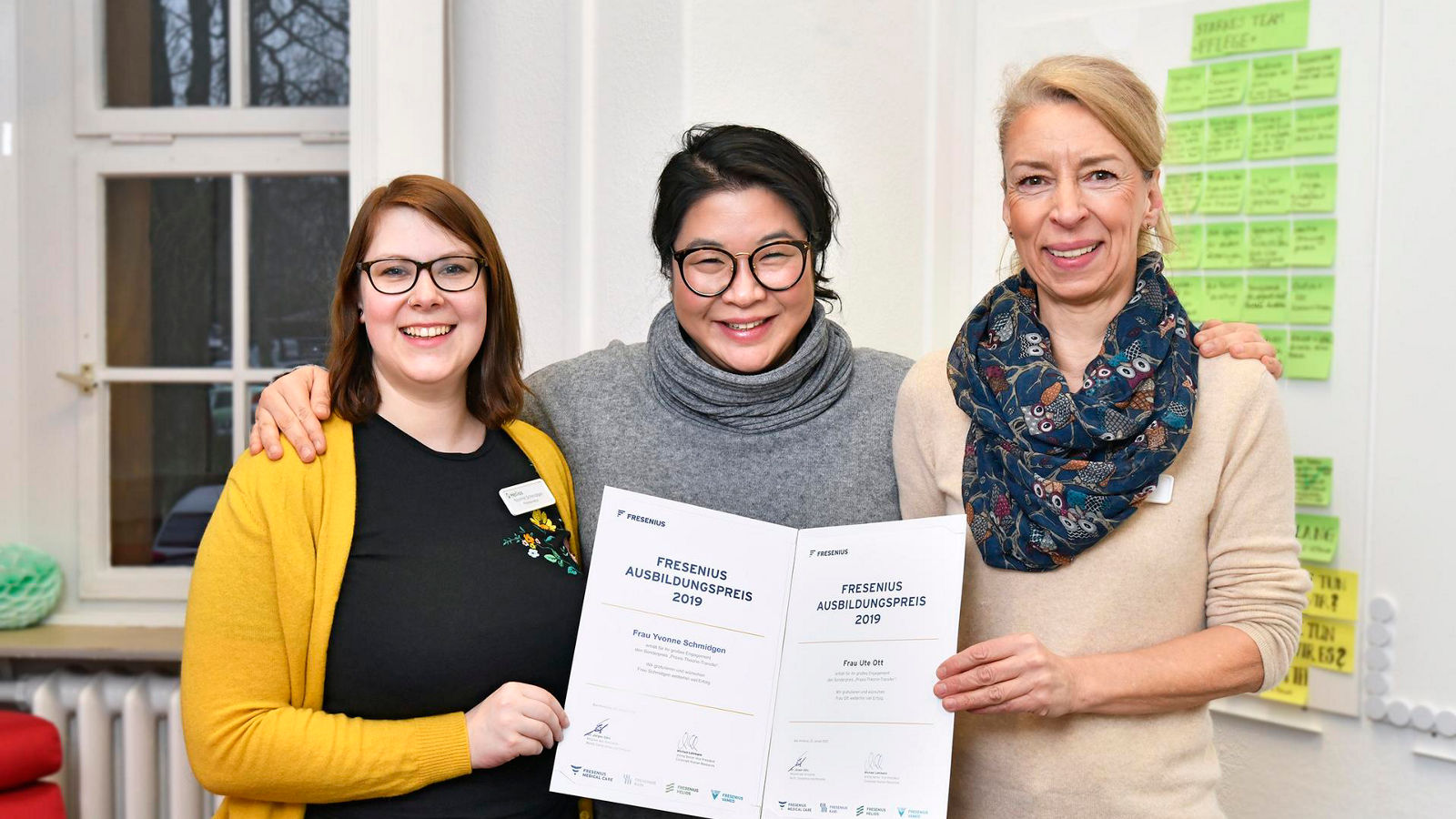 Fresenius verleiht Sonderpreis an zwei Praxisanleiterinnen des Helios Universitätsklinikums Wuppertal