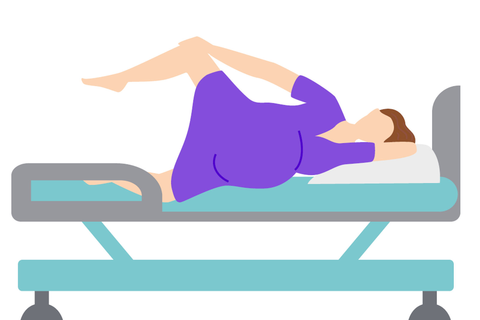 Eine Gebärende liegt in Seitenlage auf einem Bett