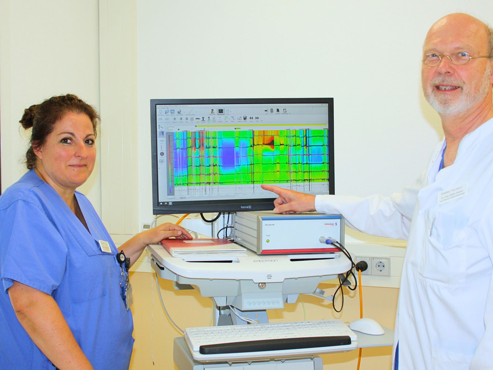 „Wer regelmäßig mit vollem Magen ins Bett geht, hat häufig ein Refluxthema“