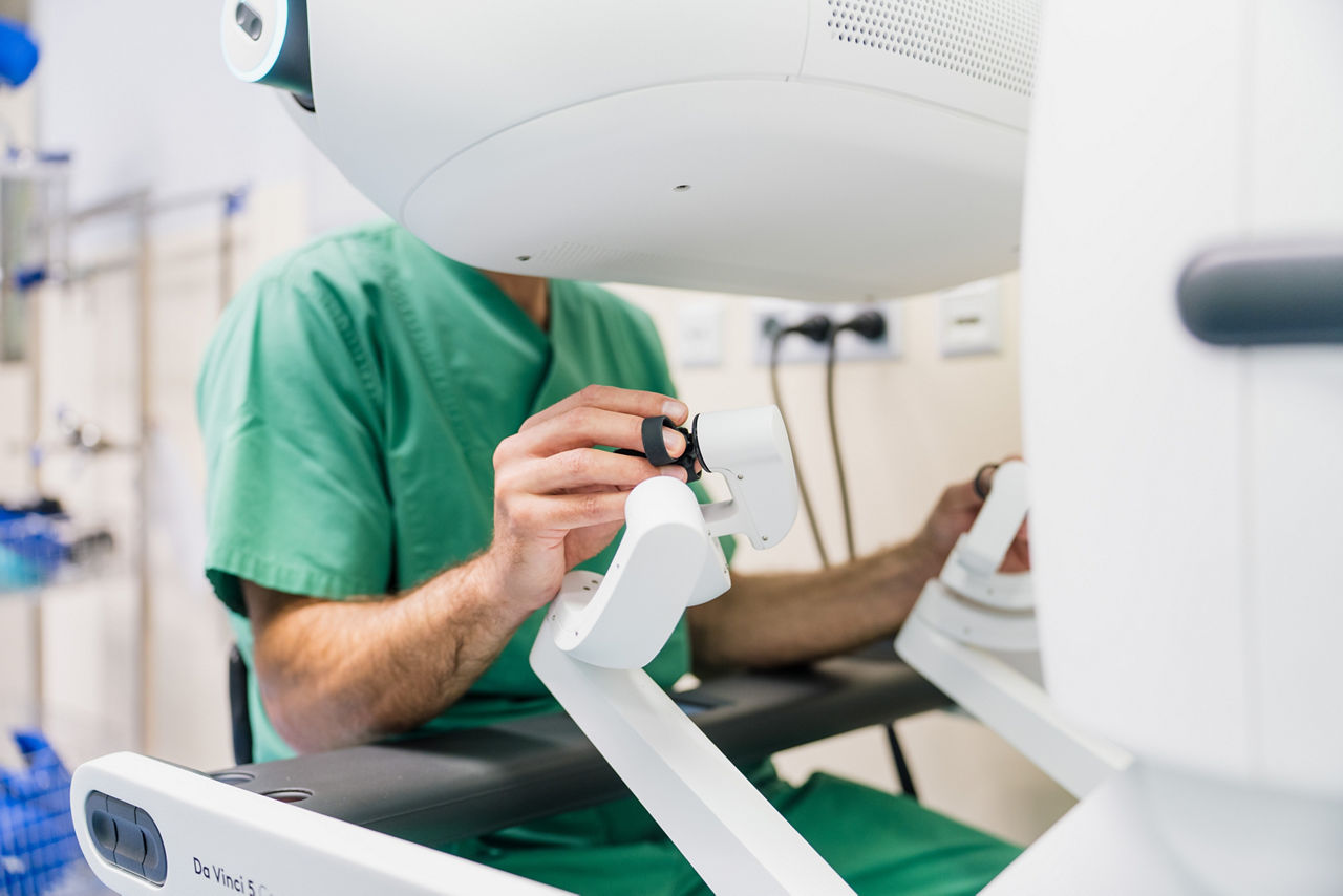 Hightech-Diagnostik und -Behandlung aus einer Hand: Helios baut den Einsatz roboterassistierter Systeme aus
