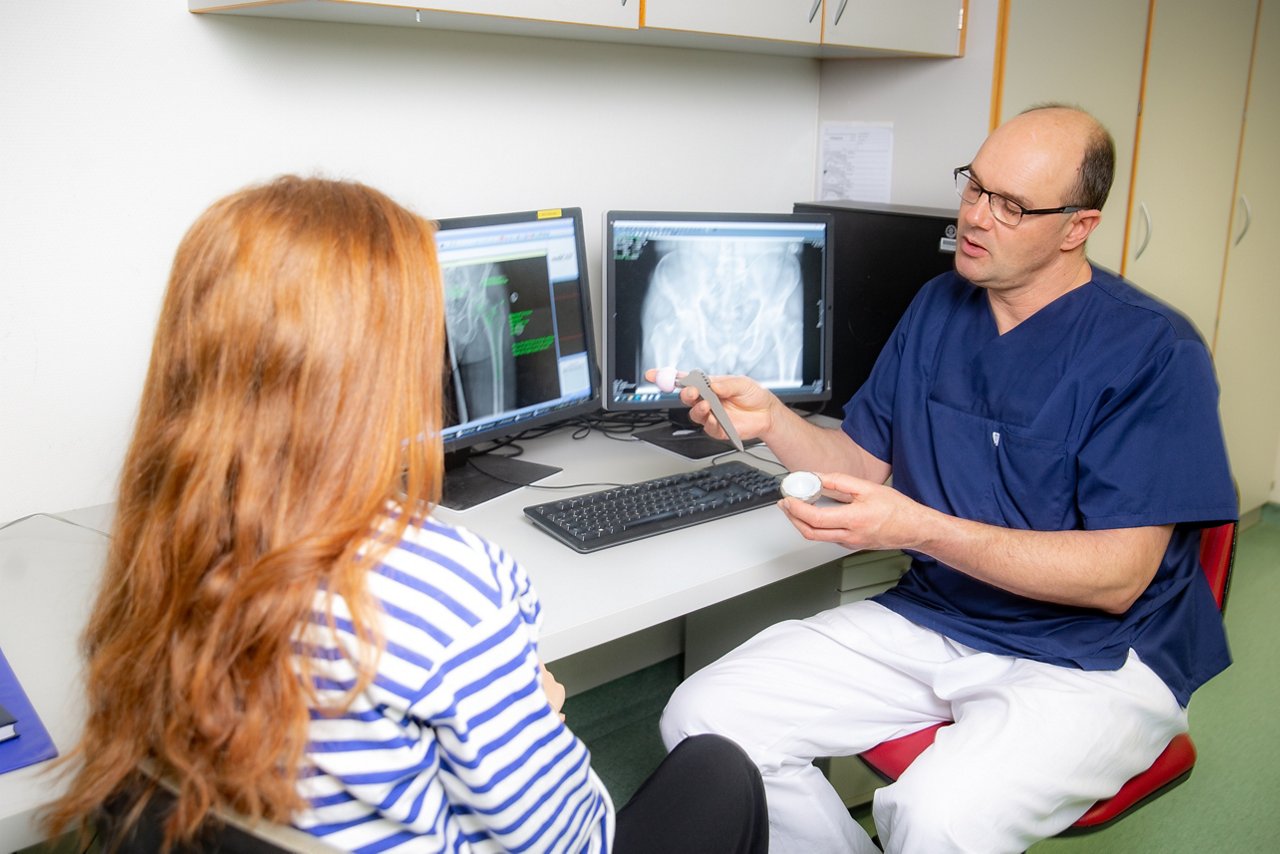 Meiningen , 221222 , Helios Klinikum Meiningen , Portraits Chefärzte&#xD;Foto: Bild13/Helios Kliniken