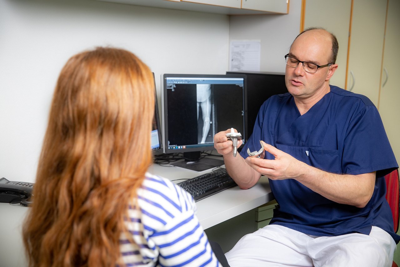 Meiningen , 221222 , Helios Klinikum Meiningen , Portraits Chefärzte&#xD;Foto: Bild13/Helios Kliniken