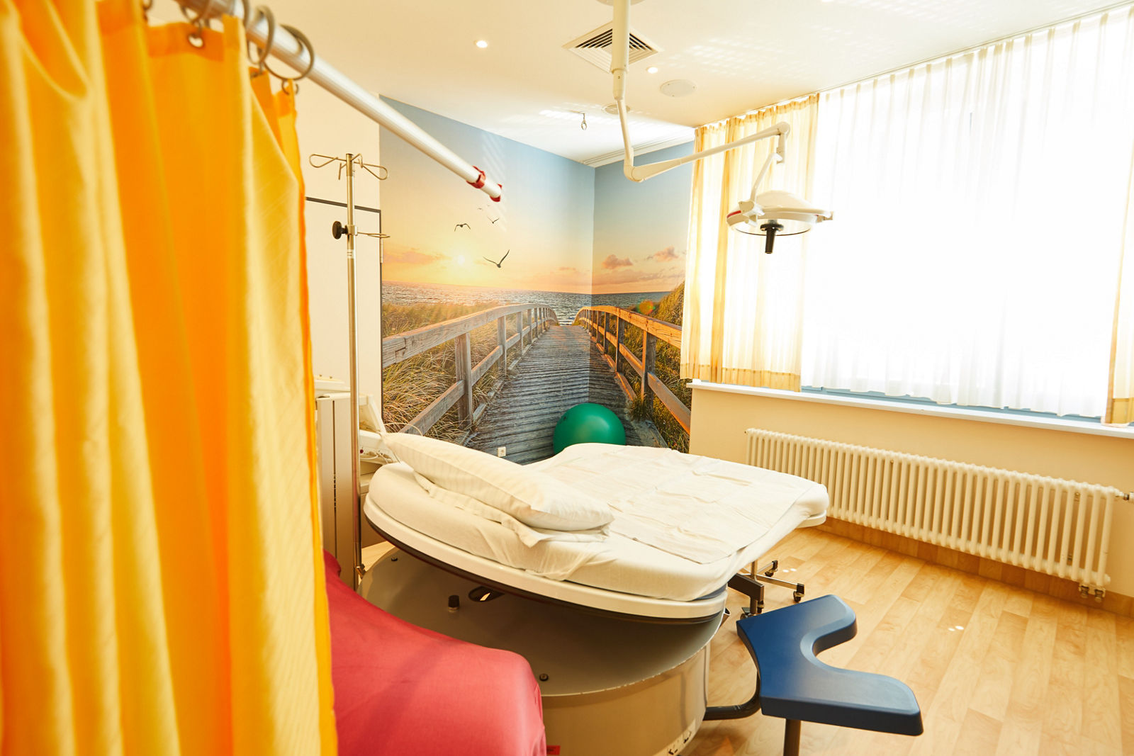  Hannover, DEU, 13.06.2017 Sommerfest der Wirtschaftsförderung der >Region Hannover [ (c) Christian Wyrwa, Diplom-Foto-Designer (FH),  Burgwedeler Str. 91D , 30916 Isernhagen (bei Hannover), Germany, E-Mail: info@wyrwa-foto.de,  Tel: +49-511-3945254, Fax:+49-511-1233545, Mobil: +49-171-8340094,#]