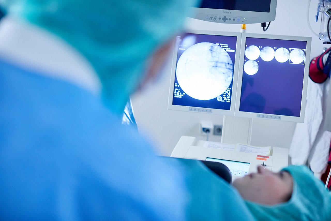  Hannover, DEU, 13.06.2017 Sommerfest der Wirtschaftsförderung der >Region Hannover [ (c) Christian Wyrwa, Diplom-Foto-Designer (FH),  Burgwedeler Str. 91D , 30916 Isernhagen (bei Hannover), Germany, E-Mail: info@wyrwa-foto.de,  Tel: +49-511-3945254, Fax:+49-511-1233545, Mobil: +49-171-8340094,#]