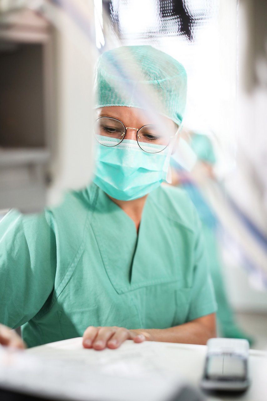 Anästhesistin während einer Operation