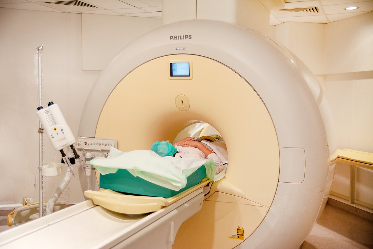 Untersuchung in einem MRT