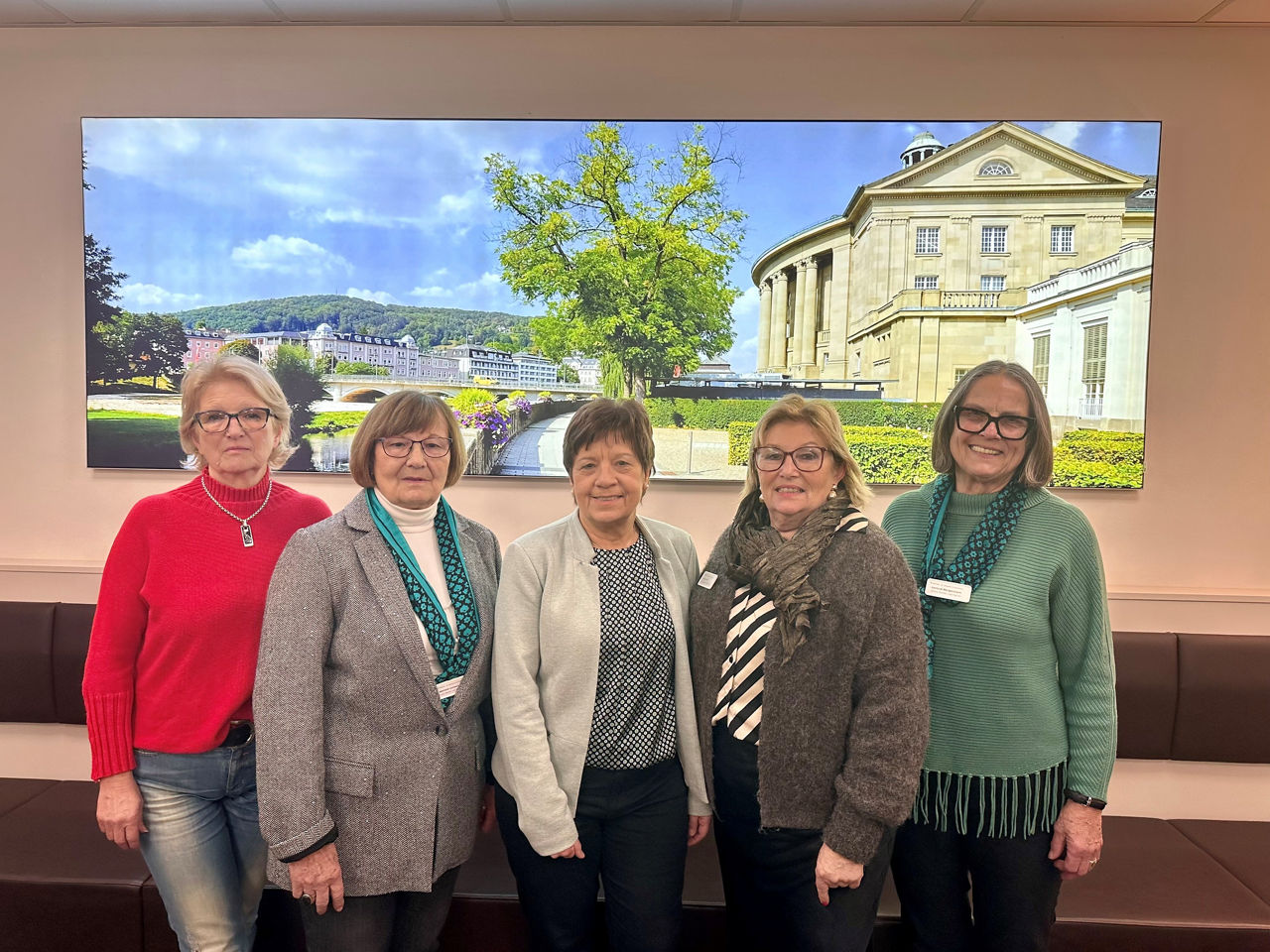 Zeit schenken: Grüne Damen bereichern seit 2019 das St.-Elisabeth-Krankenhaus
