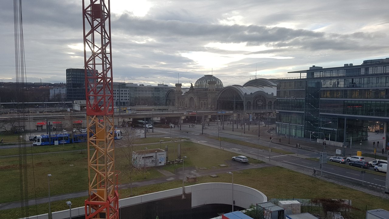  Bahnhof Baufortschritt Helios Bildungszentrum Dresden
