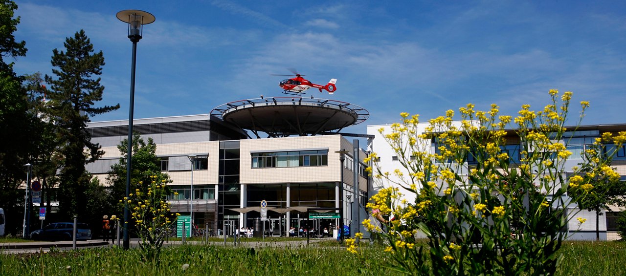 Erfurt , 140512 , Aussenansichten Klinikum 

Foto:Helios Klinikum/Bild13/Christian Fischer

-----------------------------------------------------------------------------------------------

