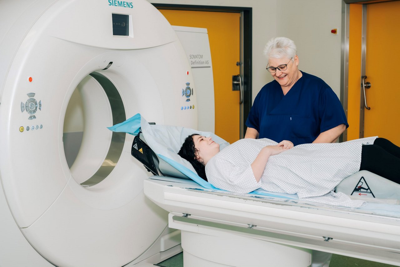 Patientin im CT