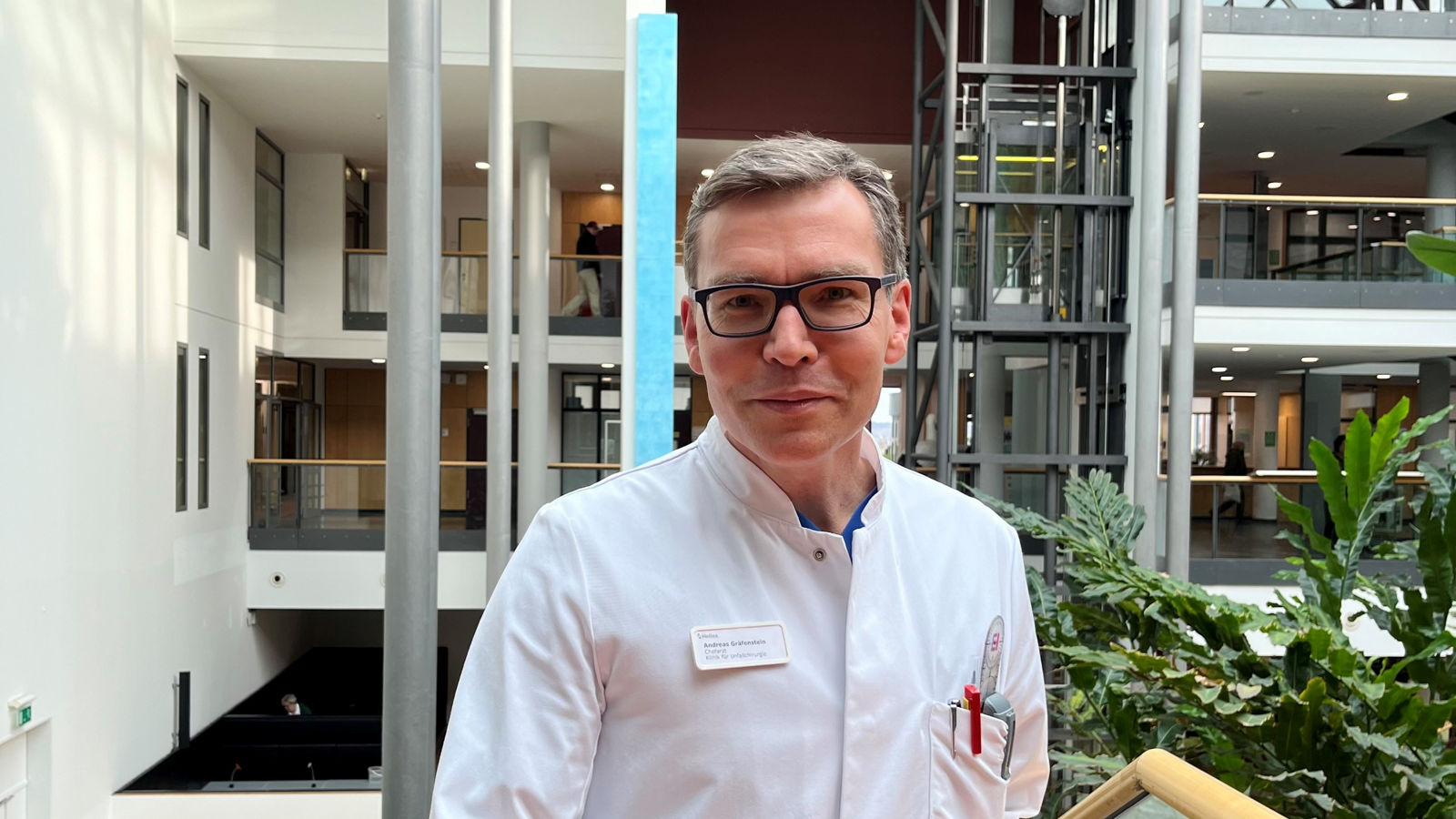 HEL-gth-neuerchefarztgraefenstein HEL-gth-neuerchefarztgraefenstein