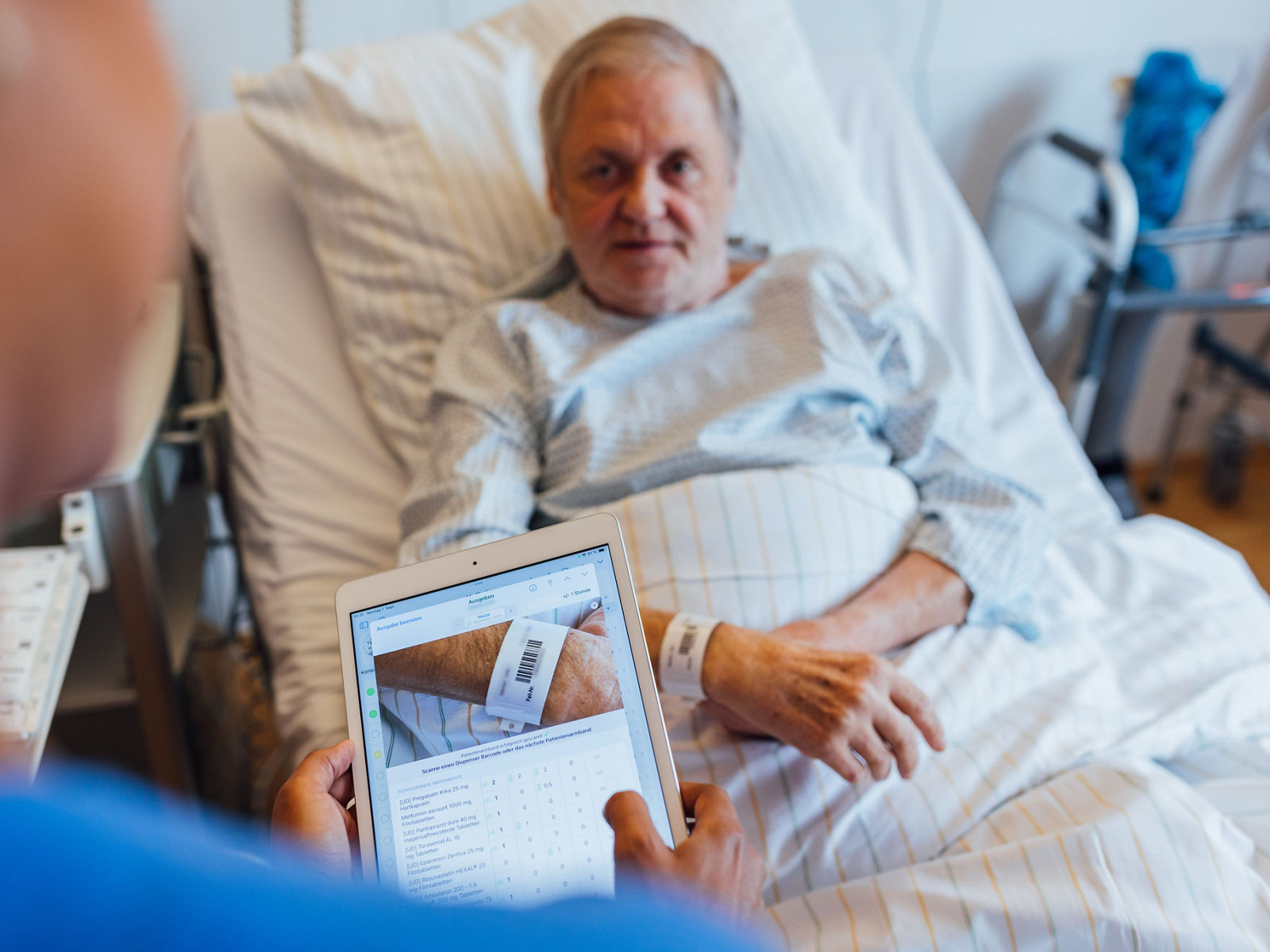Medikationssicherheit im Fokus: Helios setzt auf Barcode-Scanning am Patientenbett