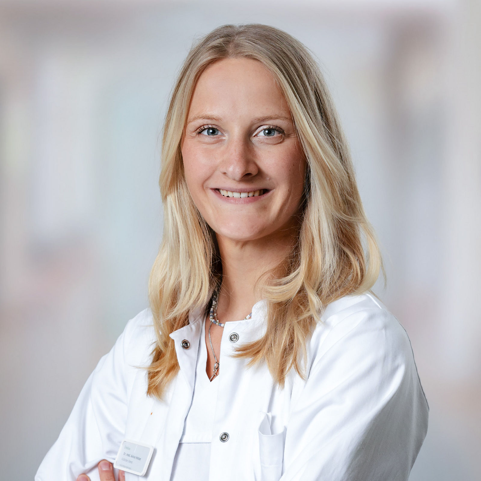 Dr. med. Aviva Henze