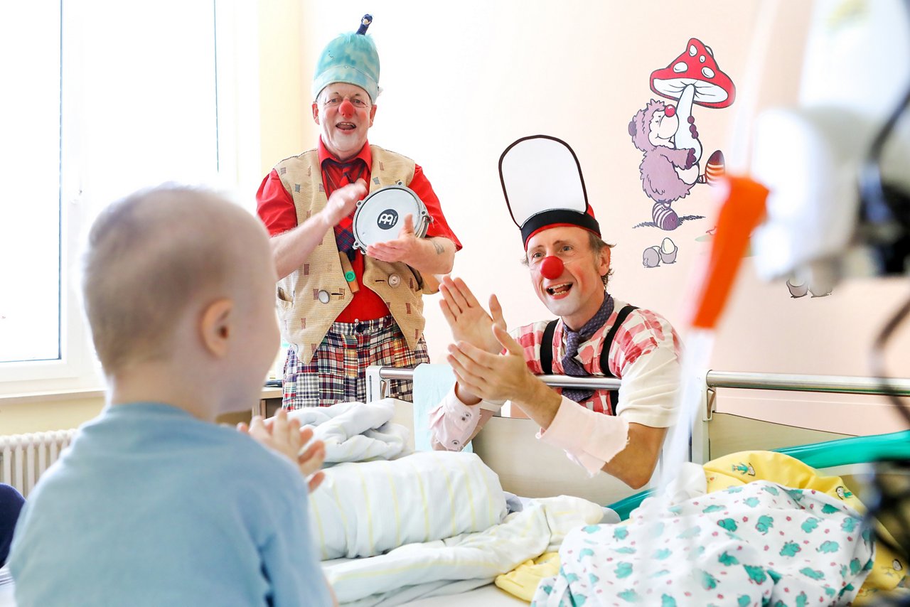 Die Clowns Kalle und Friedel im Helios Klinikum Berlin-Buch