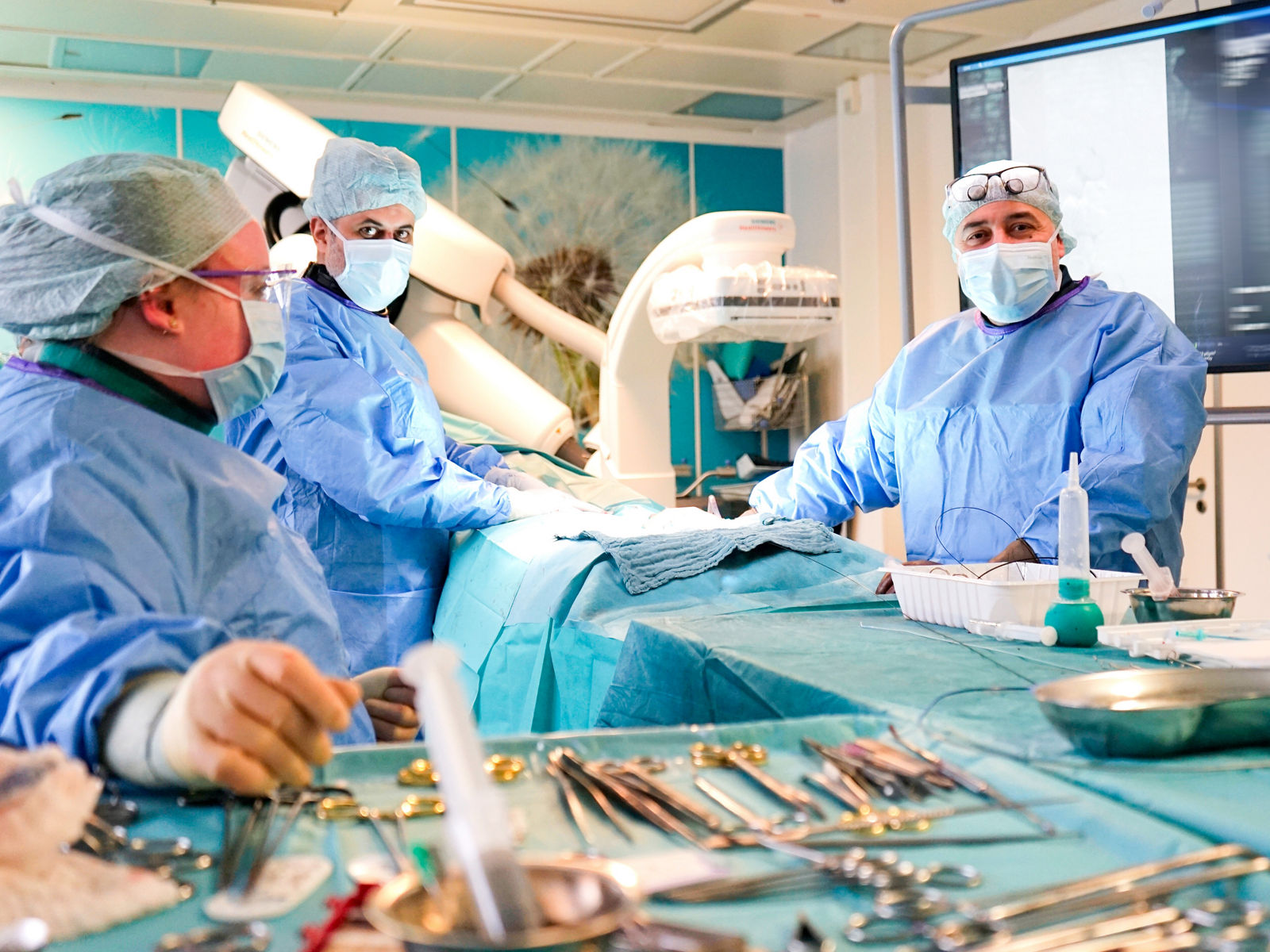 Neues robotergestütztes Angiografie-System in der Gefäßchirurgie im Helios Klinikum Bad Saarow