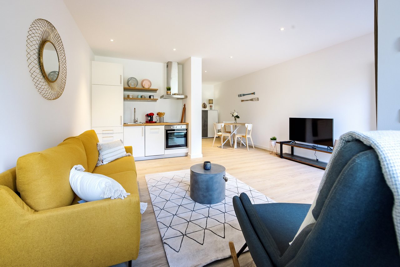 Einrichtungsbeispiel des Strandhaus Mini-Appartements auf dem Klinikgelände