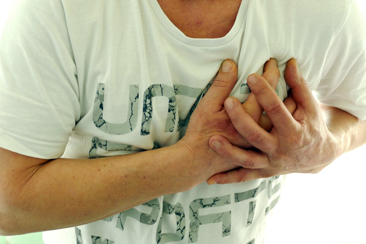 Patient erleidet einen Herzinfarkt