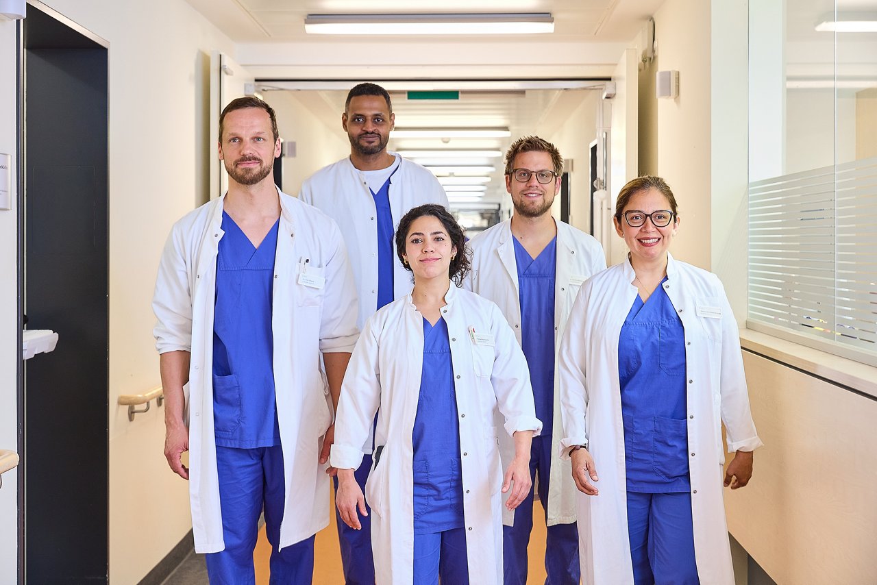 Ärzt:innen der Klinik für Nephrologie und Infektiologie im Helios Klinikum Bad Saarow.