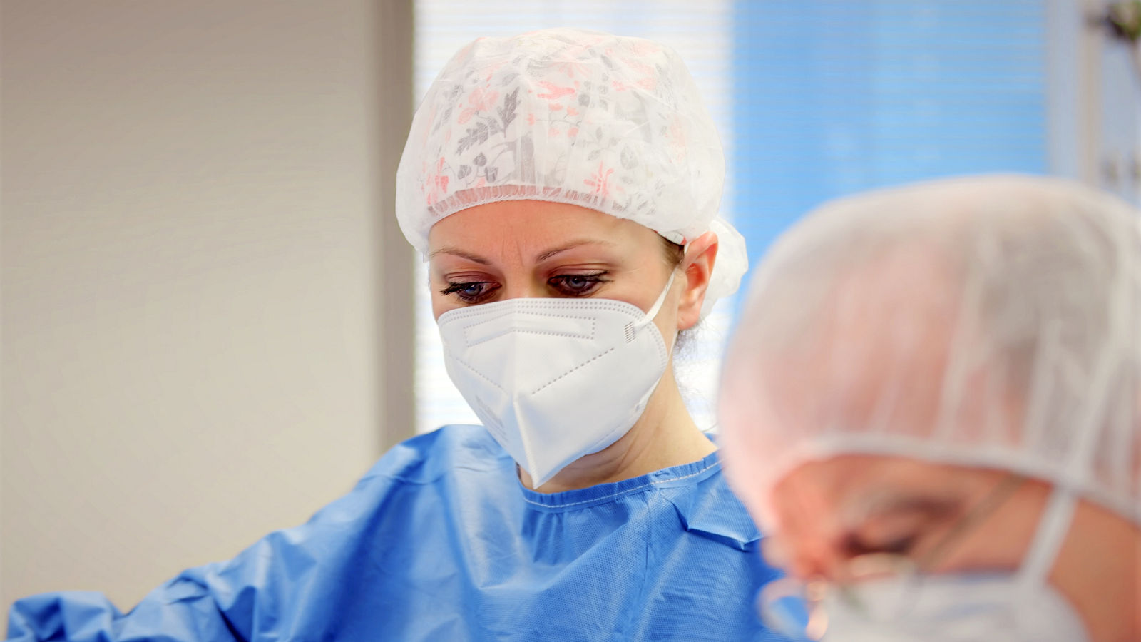 Mitarbeiterinnenportrait Carmen, im OP als OTA