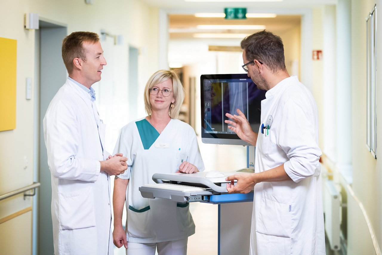 Visite auf der Station der Klinik für Traumatologie und Orthopädie