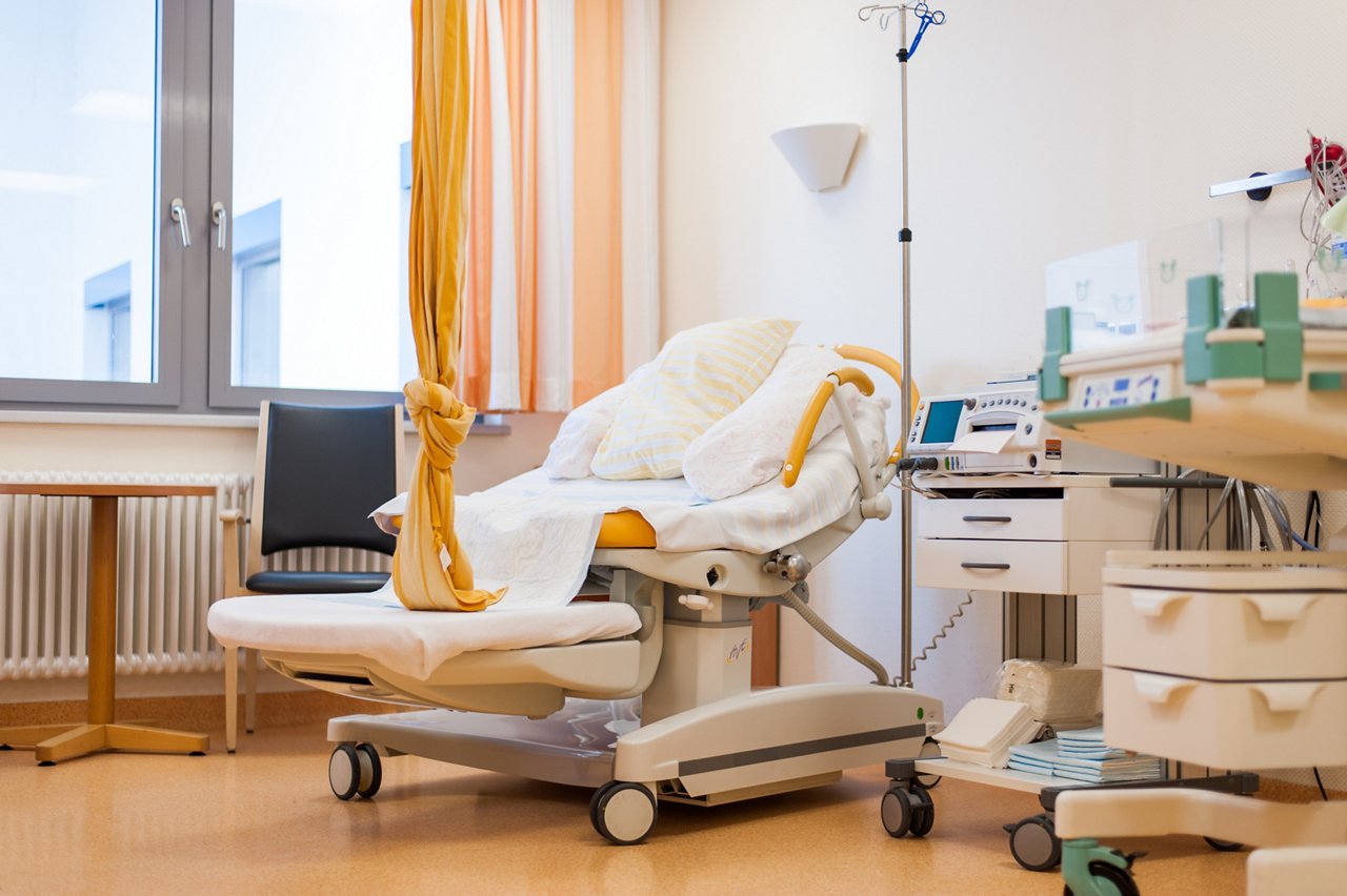 Helios Klinikum Pirna Kreißsaal Bett