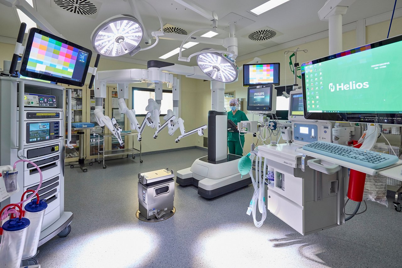 Der Da Vinci Roboter im OP-Saal der HSK