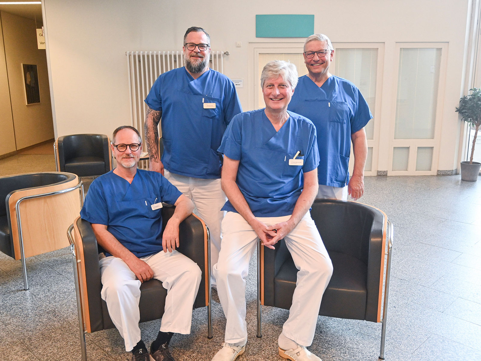 Dr. Andreas Müller von Postel verstärkt das Team der Unfallchirurgie, Sporttraumatologie und Orthopädie der Helios Klinik in Hünfeld 