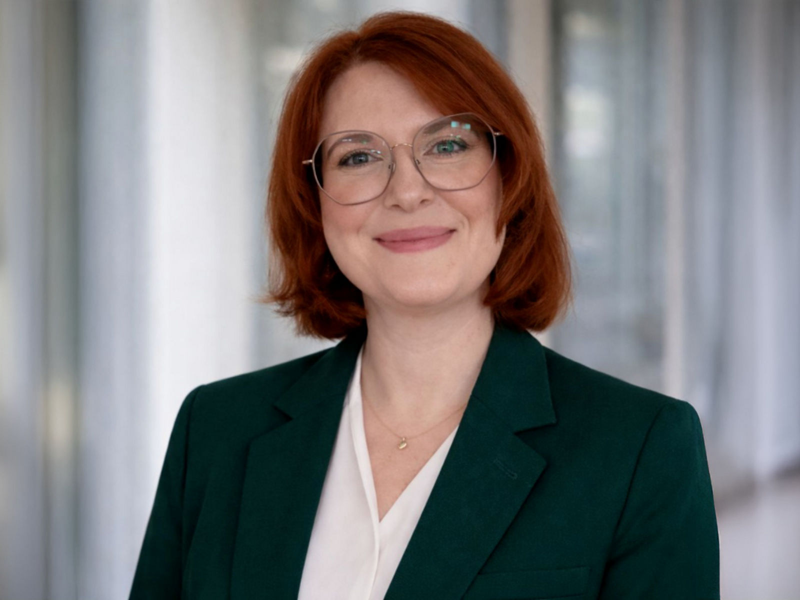 „Ich möchte nicht nur Teil eines Systems sein, sondern es mitgestalten": Carolin Fritze über Führung bei der Helios Arbeitsmedizin