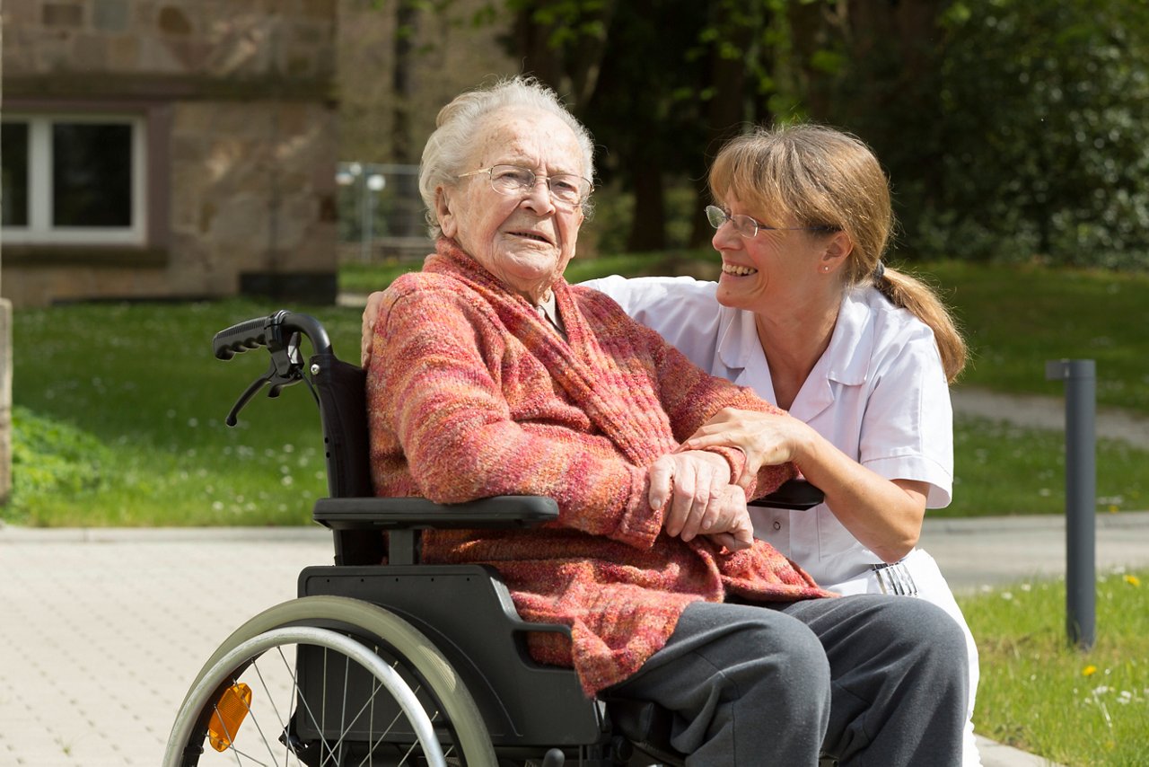 DRK Kliniken Nordhessen Fotos wurden für die Patientenbroschüre der DRK Kliniken Nordhessen im März und April 2017 erstellt.