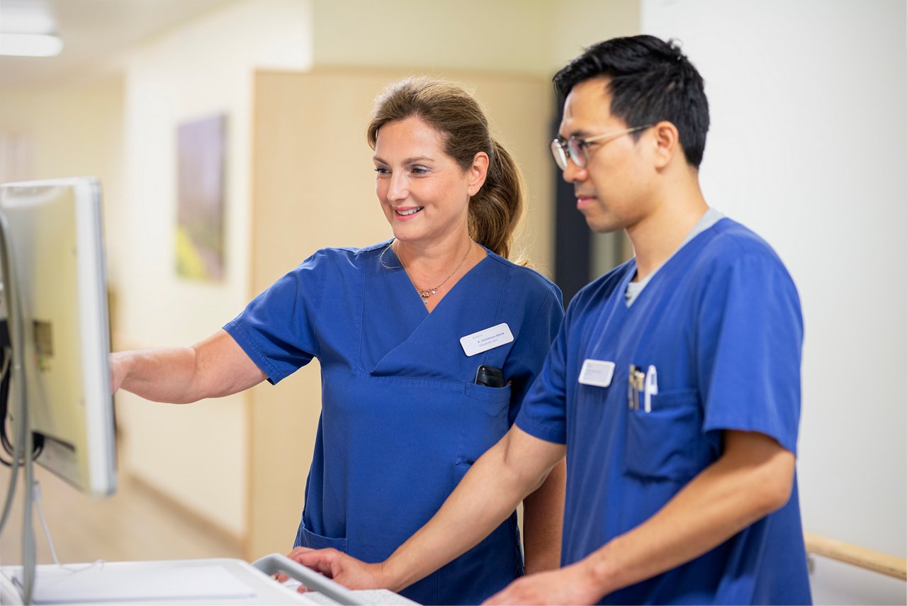 Zwei Mediziner auf unserer Station der Allgemein- und Viszeralchirurgie