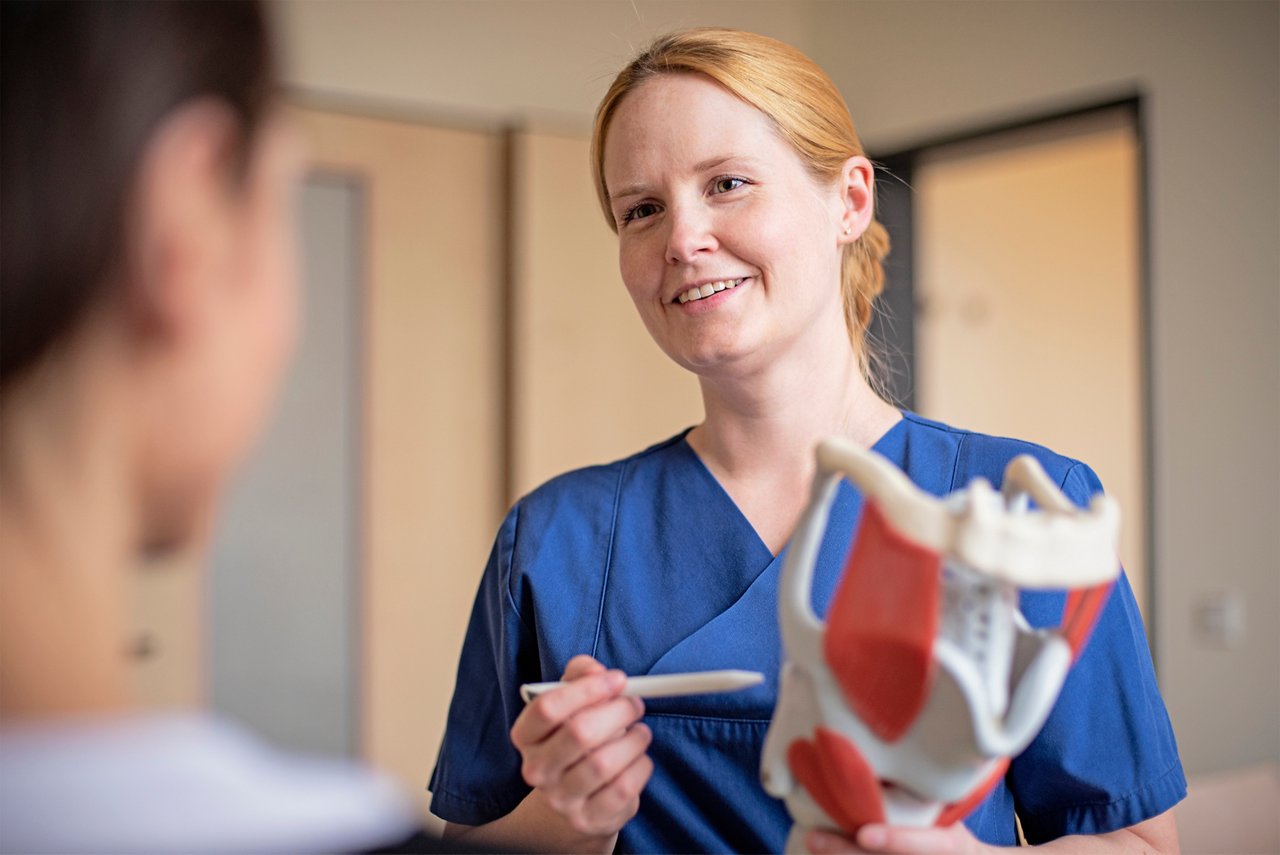 Ein Bild von Dr. Nina Dominas, Expertin für das Hereditäre Angioödem