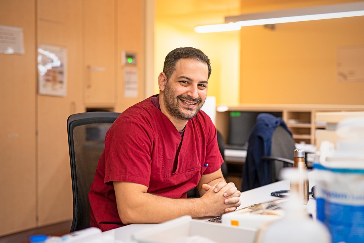 Intensivpfleger am Stationsstützpunkt 