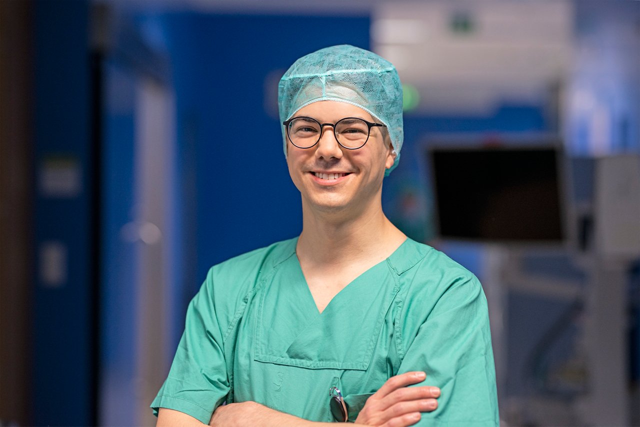 Anästhesist aus Südamerika im OP Trakt in Krefeld
