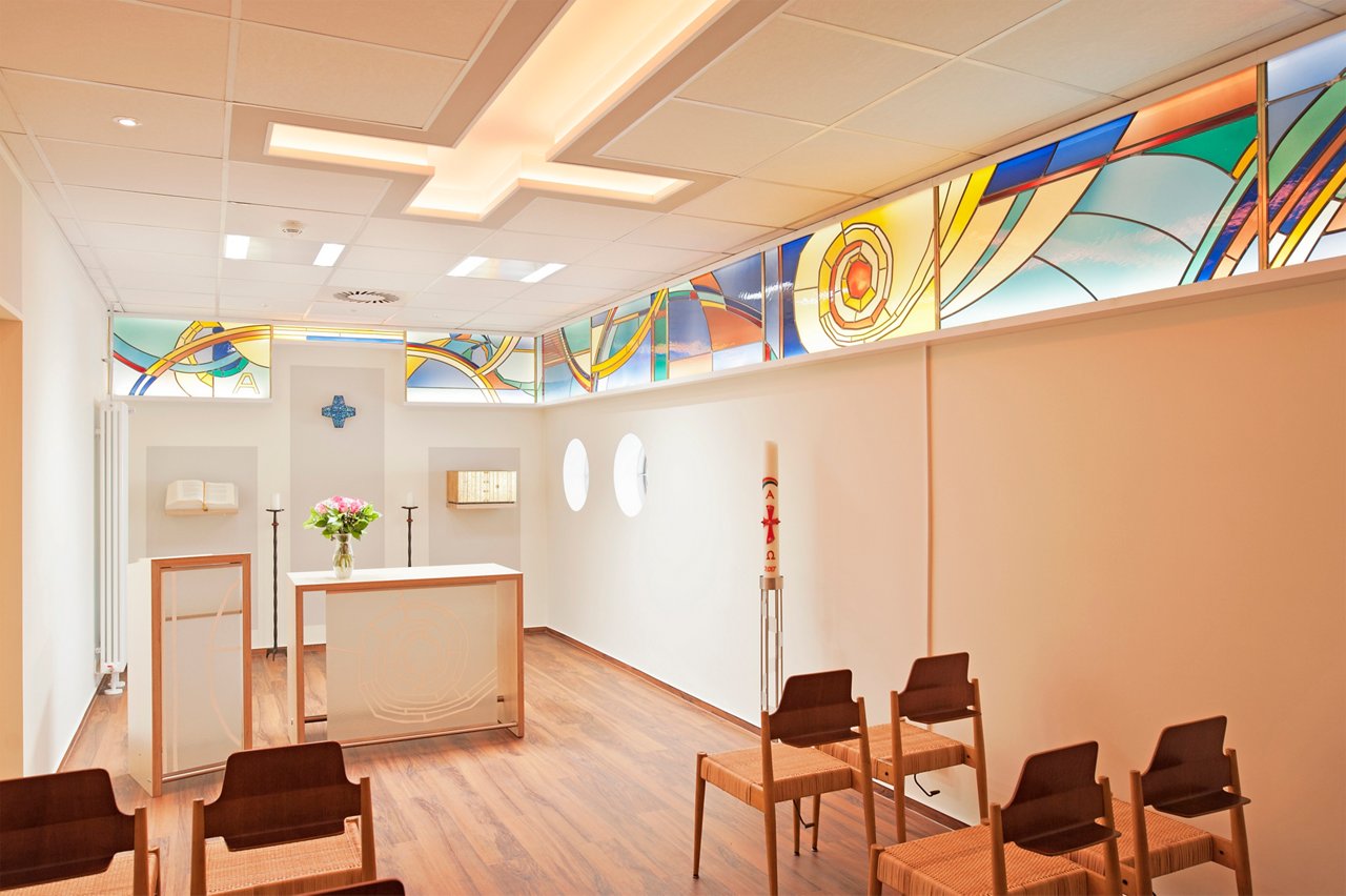 Innenansicht der Kapelle am Helios Klinikum Krefeld
