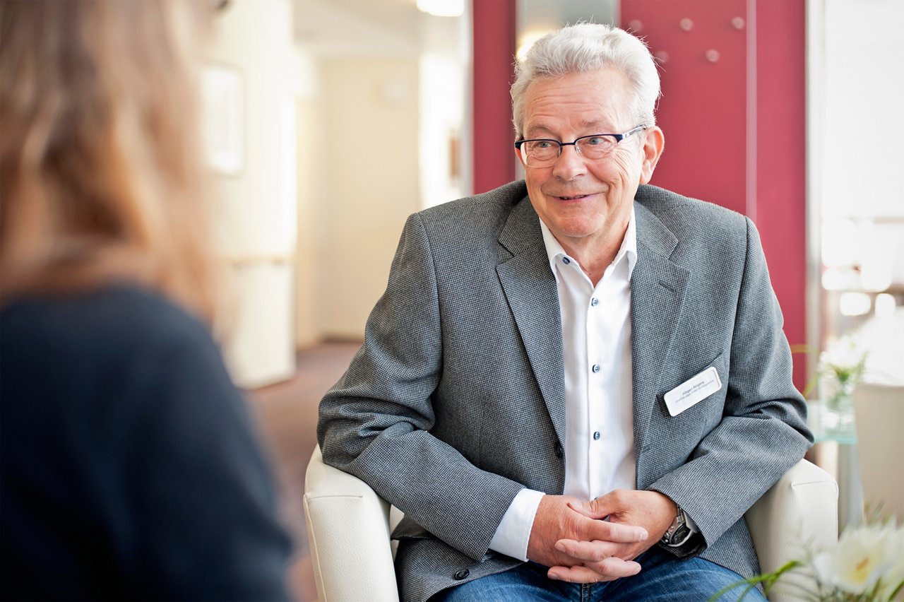 Jürgen Hilgers, Patientenfuersprecher am Helios Klinikum Krefeld, im Gespraech