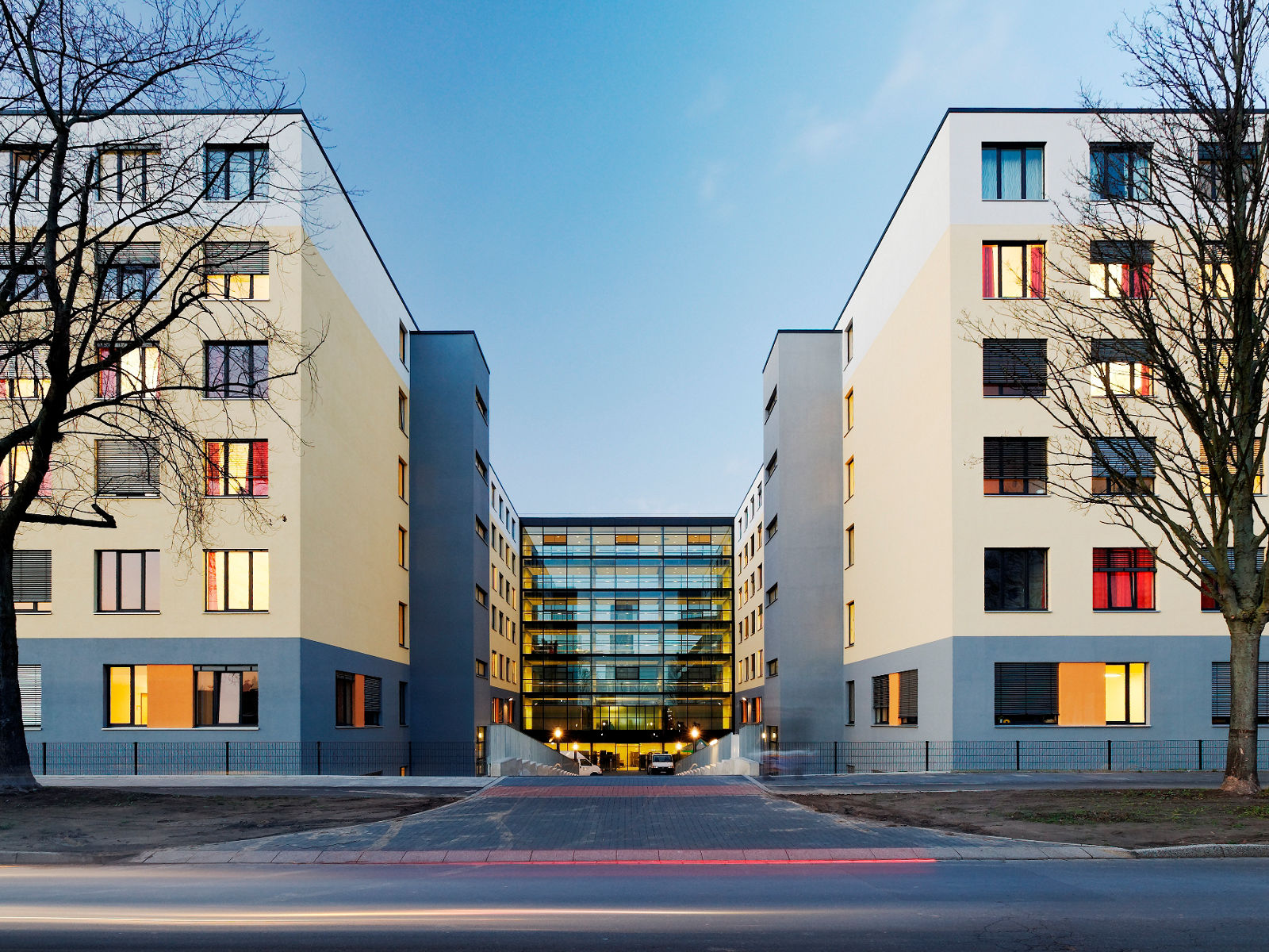 Helios Klinikum Krefeld Rueckansicht