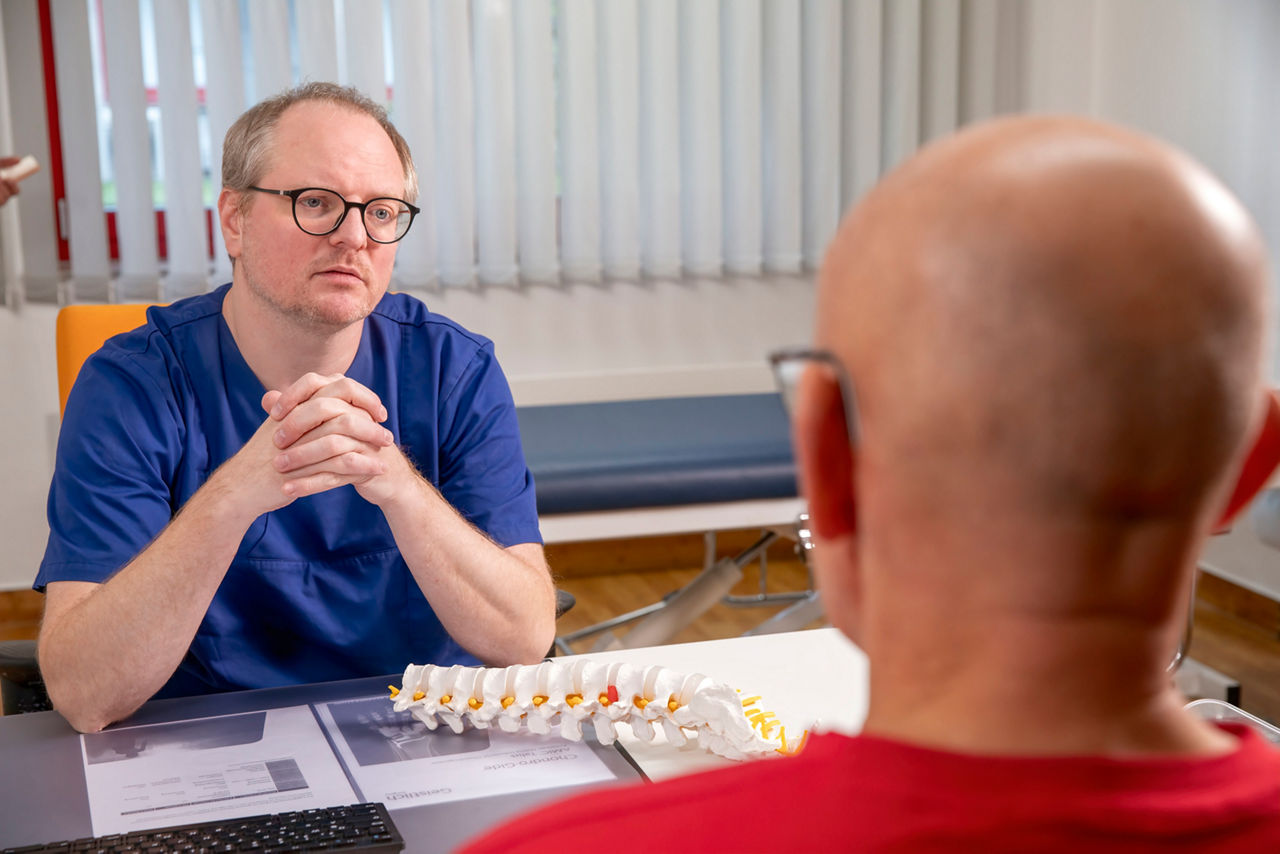 Europaweit erste Implantation einer neuen Generation Neurostimulatoren